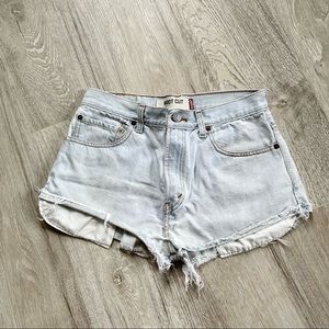 Urban Outfitters Levi Cutoffs